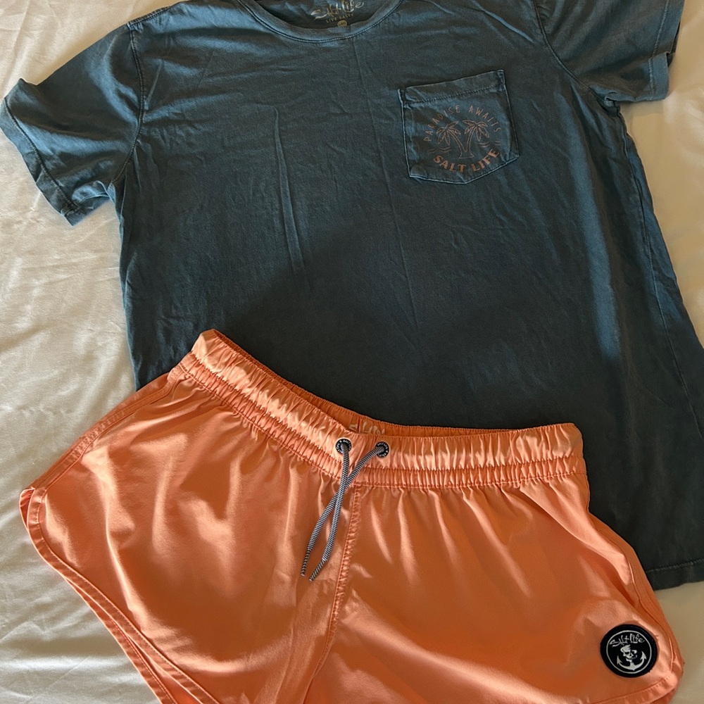 Salt Life Graphic Tee with Pocket